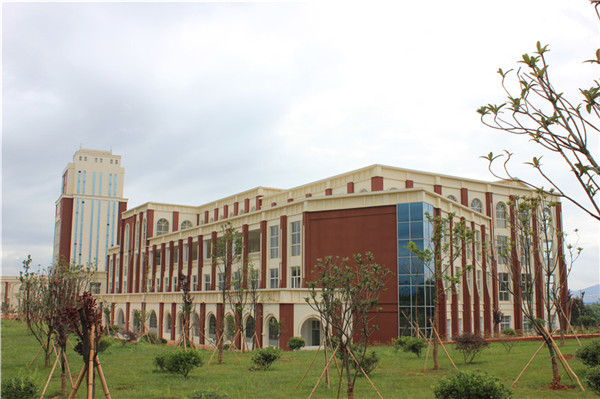 云南外事外语职业学院2021年五年一贯制大专/三年制普通中专招生简章(图26)