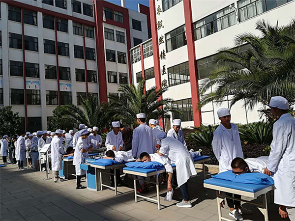 曲靖护理学校2021年三年制普通中专/五年一贯制大专招生简章(图20)