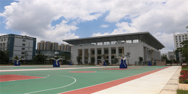 曲靖财经学校招生简章