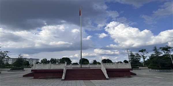 曲靖工商职业技术学校招生简章 曲靖工商职业技术学校招生简章