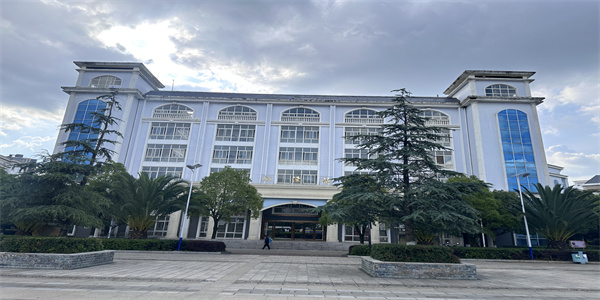 曲靖工商职业技术学校招生简章 曲靖工商职业技术学校招生简章