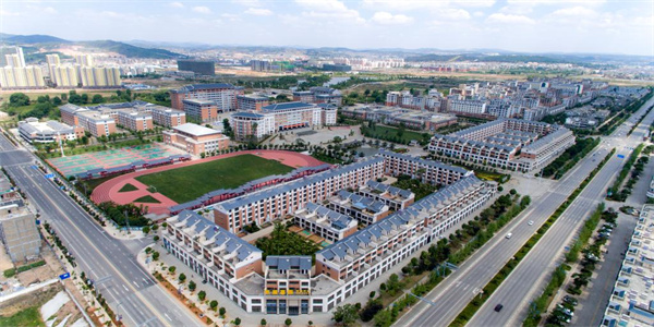 云南工业技师学院招生简章