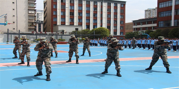 云南省电子信息高级技工学校招生简章 云南省电子信息高级技工学校招生简章