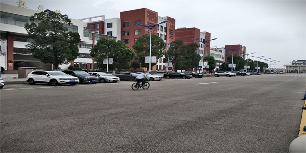 曲靖麒麟教育集团招生简章 曲靖麒麟教育集团招生简章