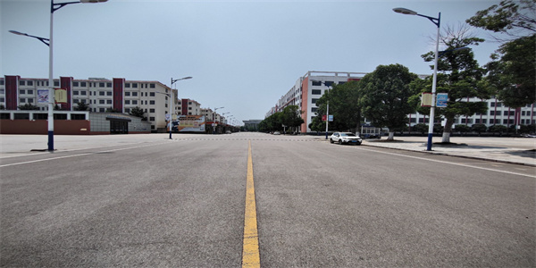 曲靖市麒麟职业技术学校招生简章