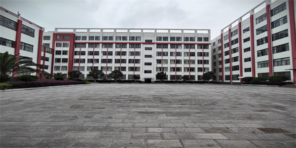 曲靖市体育运动学校招生简章 曲靖市体育运动学校招生简章