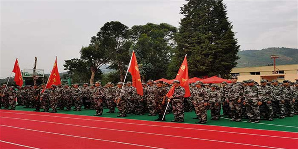 昆明滇越技工学校招生简章