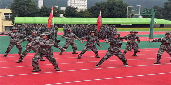 昆明滇越技工学校招生简章