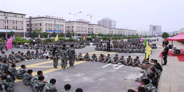 曲靖麒麟长兴职业技术学校招生简章