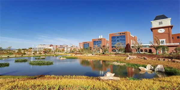 云南经贸外事学校招生简章