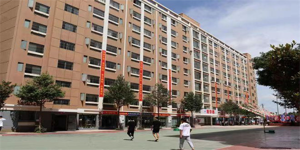 昆明华航技工学校招生简章