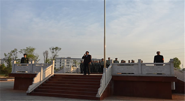 曲靖工商职业技术学校2021年五年一贯制大专/三年制普通中专招生简章(图18)